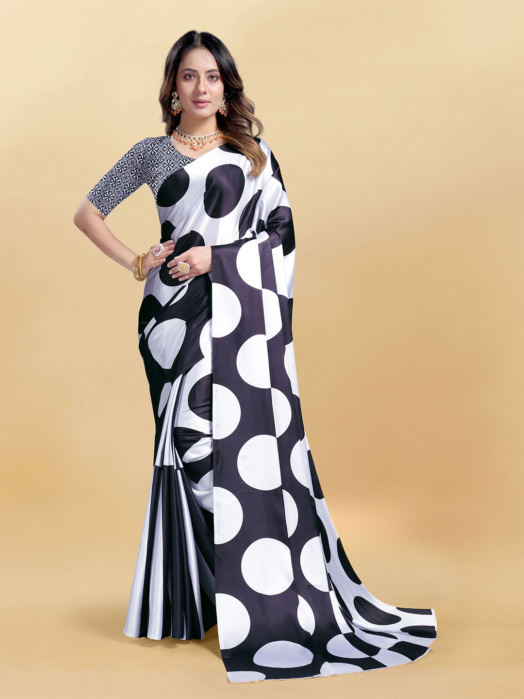 

KALINI Geometric Satin Saree, White