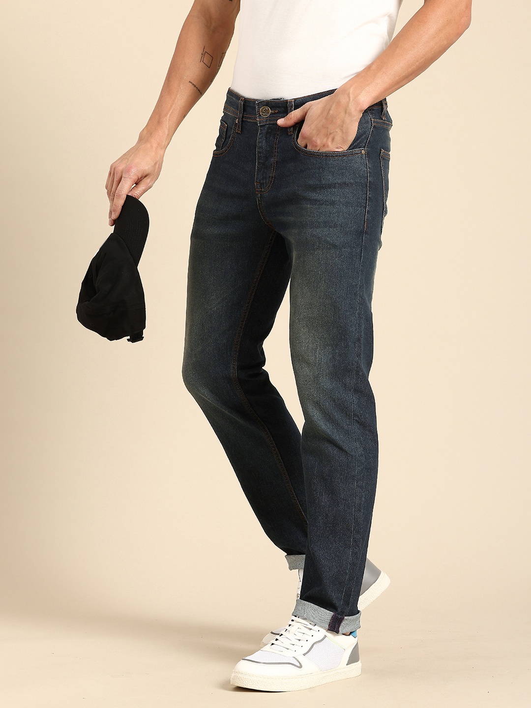 

Being Human Men Straight Fit Light Fade Stretchable Jeans, Blue