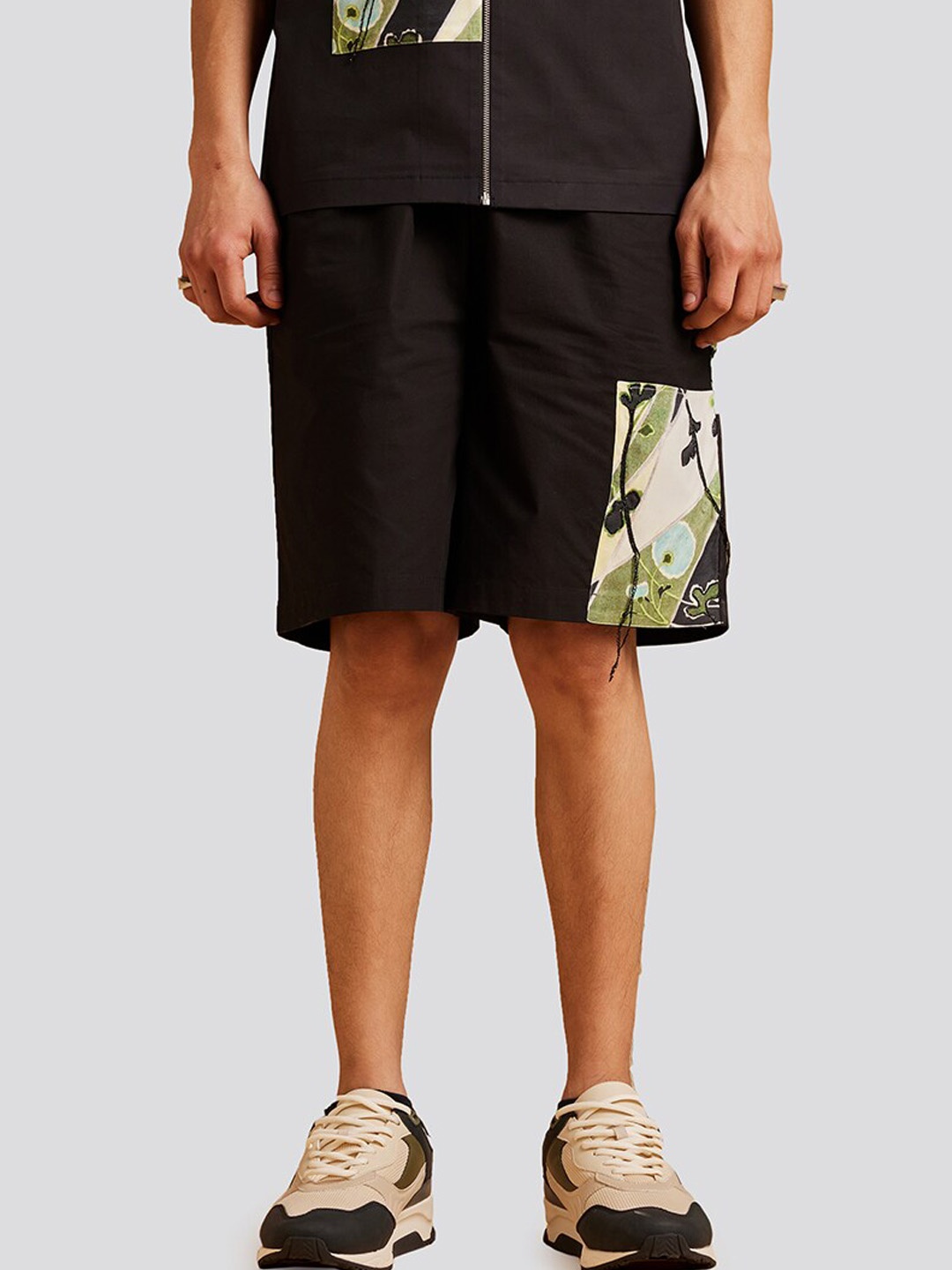 

Muvazo Men Shorts, Black