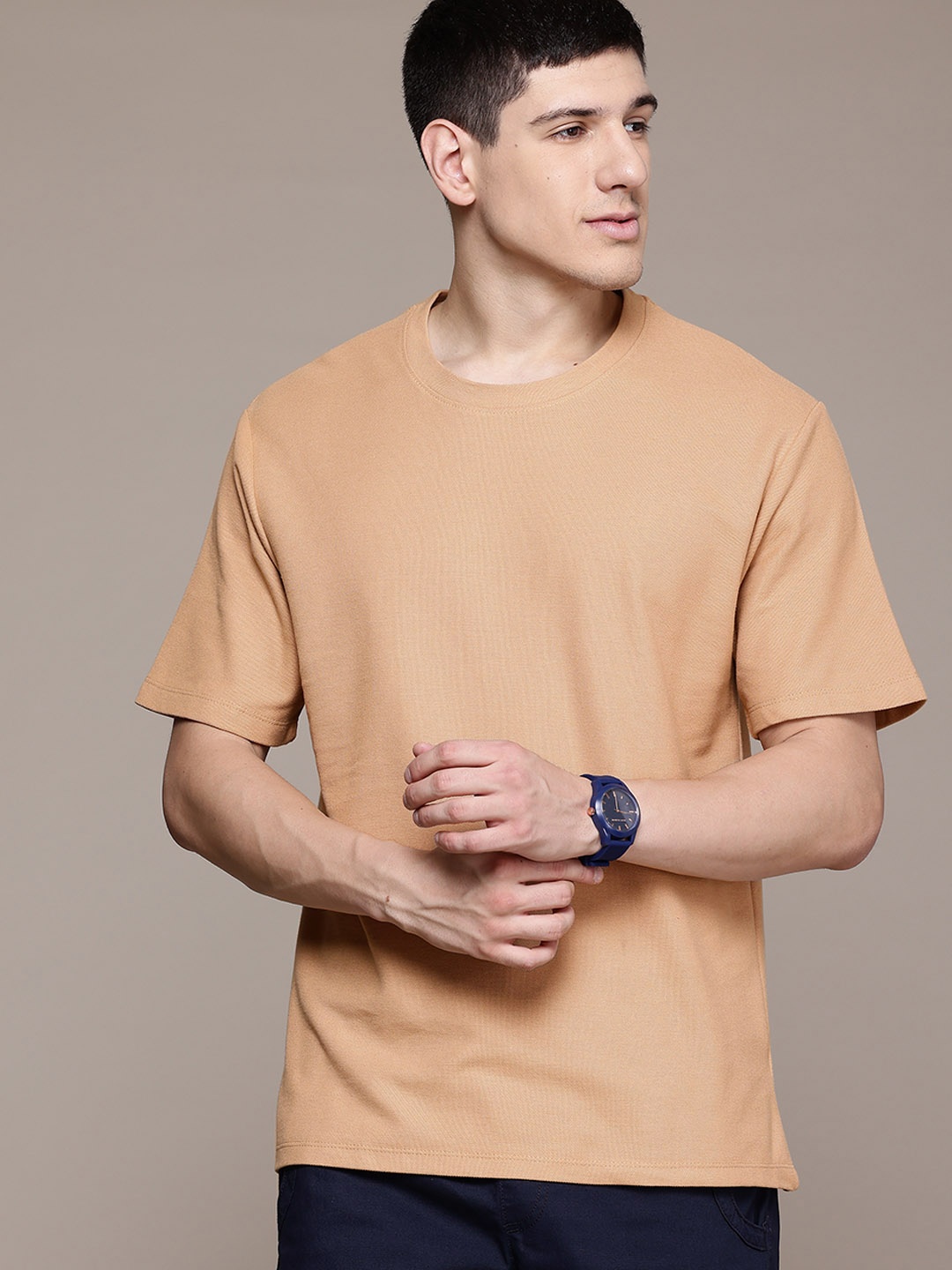 

The Roadster Lifestyle Co. Drop-Shoulder Sleeves T-shirt, Beige