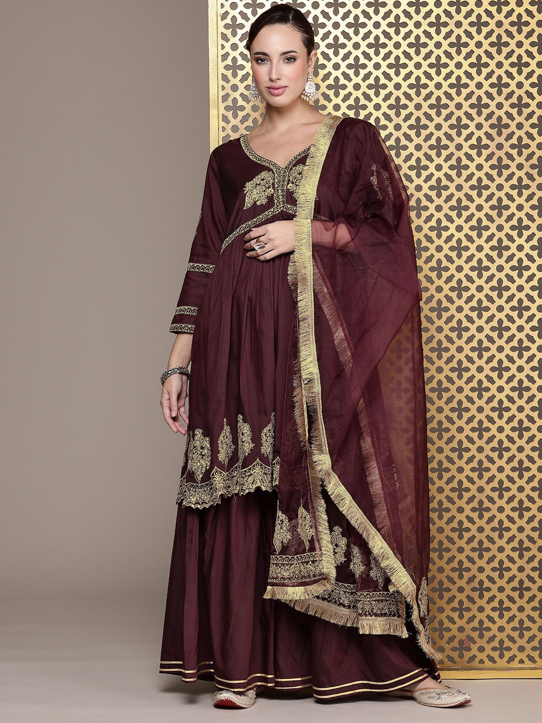 

House of Pataudi Ethnic Motifs Embroidered Jashn Kurta with Sharara & With Dupatta, Burgundy