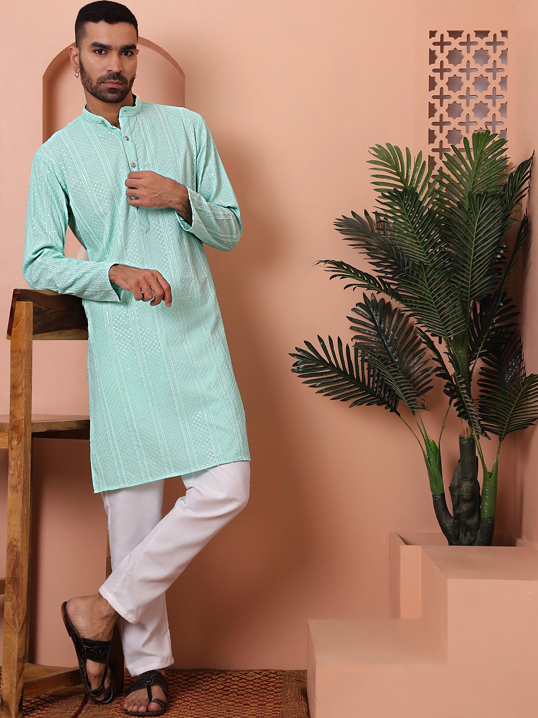 

Jompers Embroidered Regular Sequinned Kurta with Pyjama, Sea green