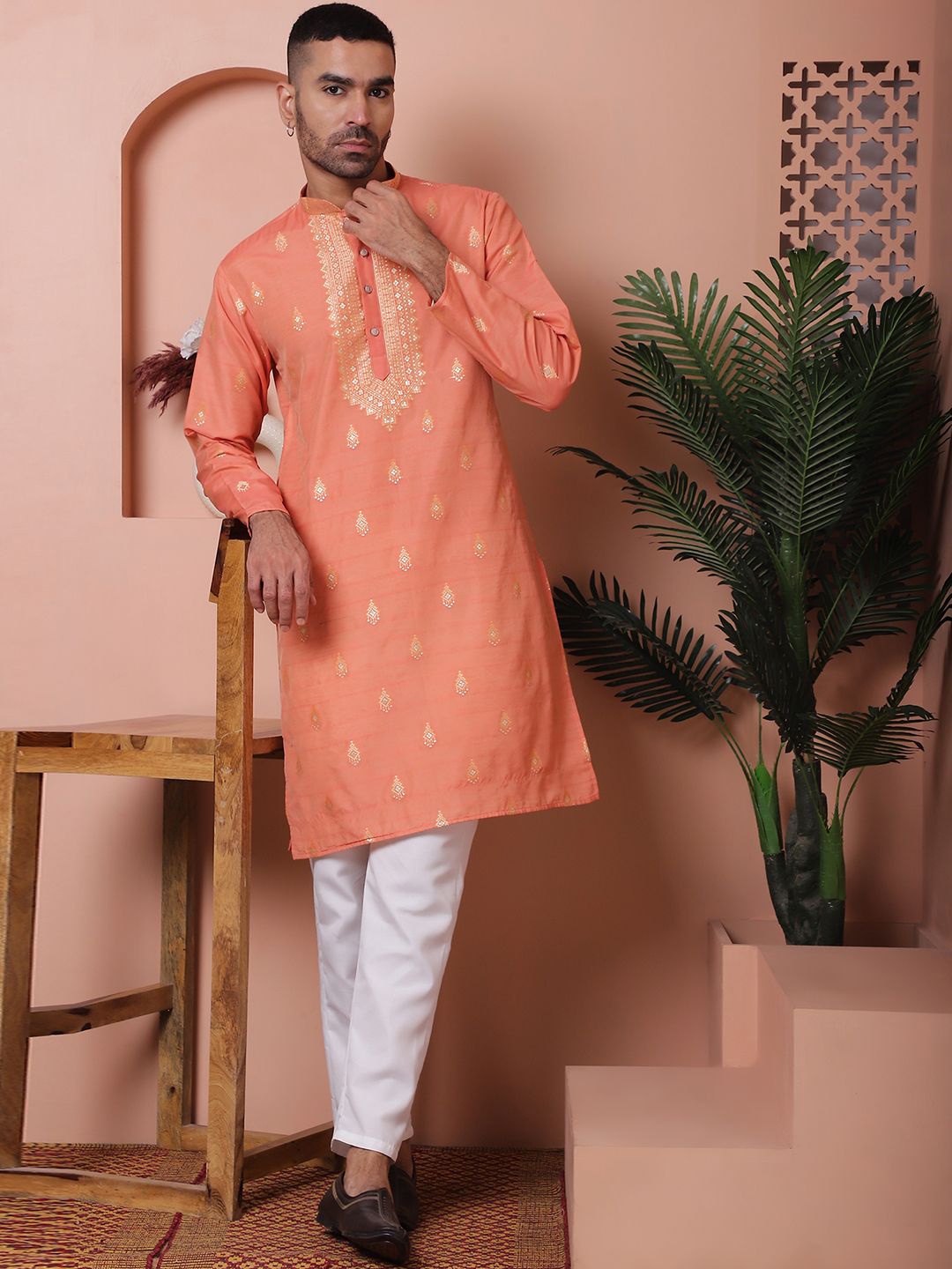 

Jompers Mandarin Collar Printed Regular Kurta with Pyjamas, Peach