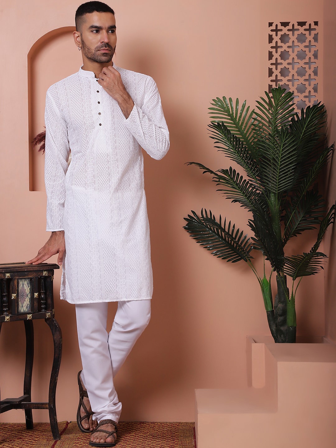 

Jompers Embroidered Mandarin Collar Long Sleeves Pure Cotton Kurta with Churidar, White