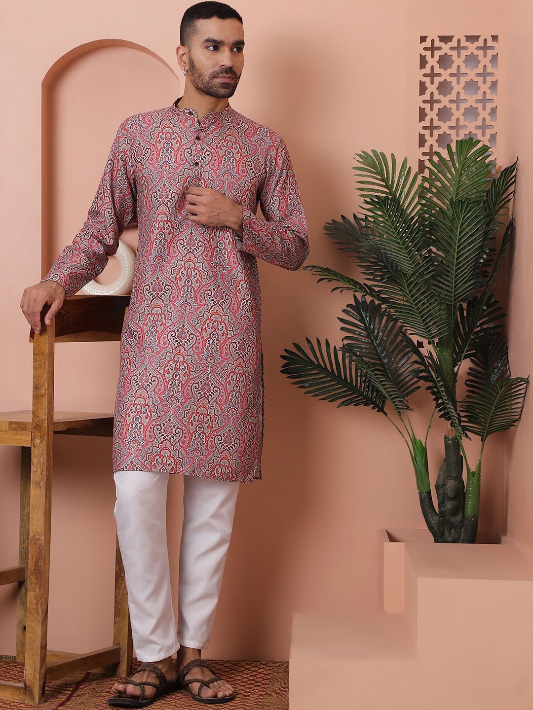 

Jompers Printed Mandarin Collar Long Sleeves Pure Cotton Kurta with Pyjamas, Red