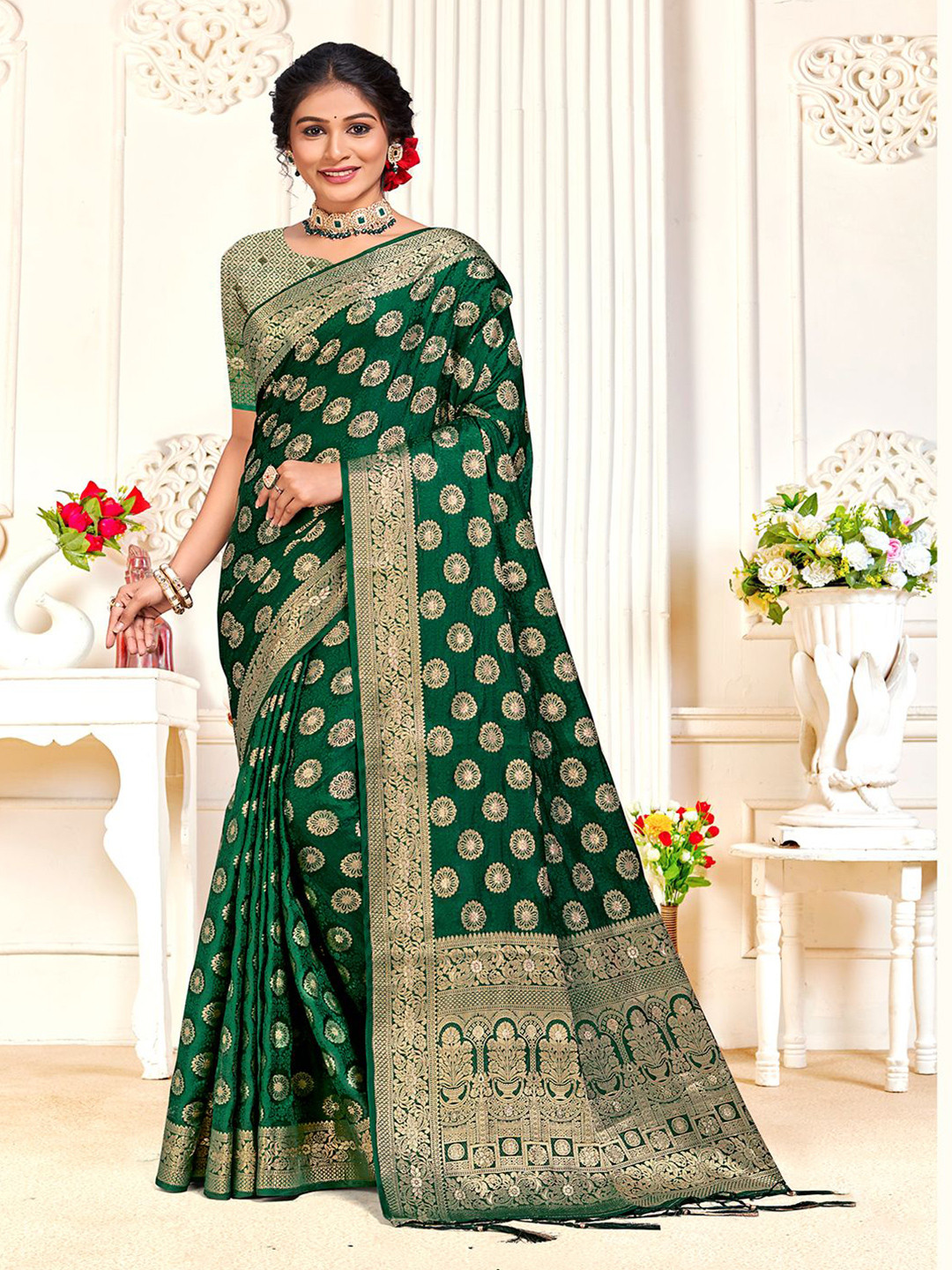 

SANGAM PRINTS Woven Design Zari Silk Blend Tussar Saree, Green