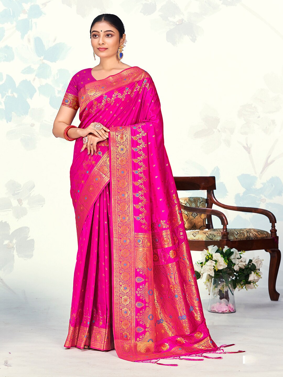 

SANGAM PRINTS Woven Design Zari Silk Blend Tussar Saree, Pink