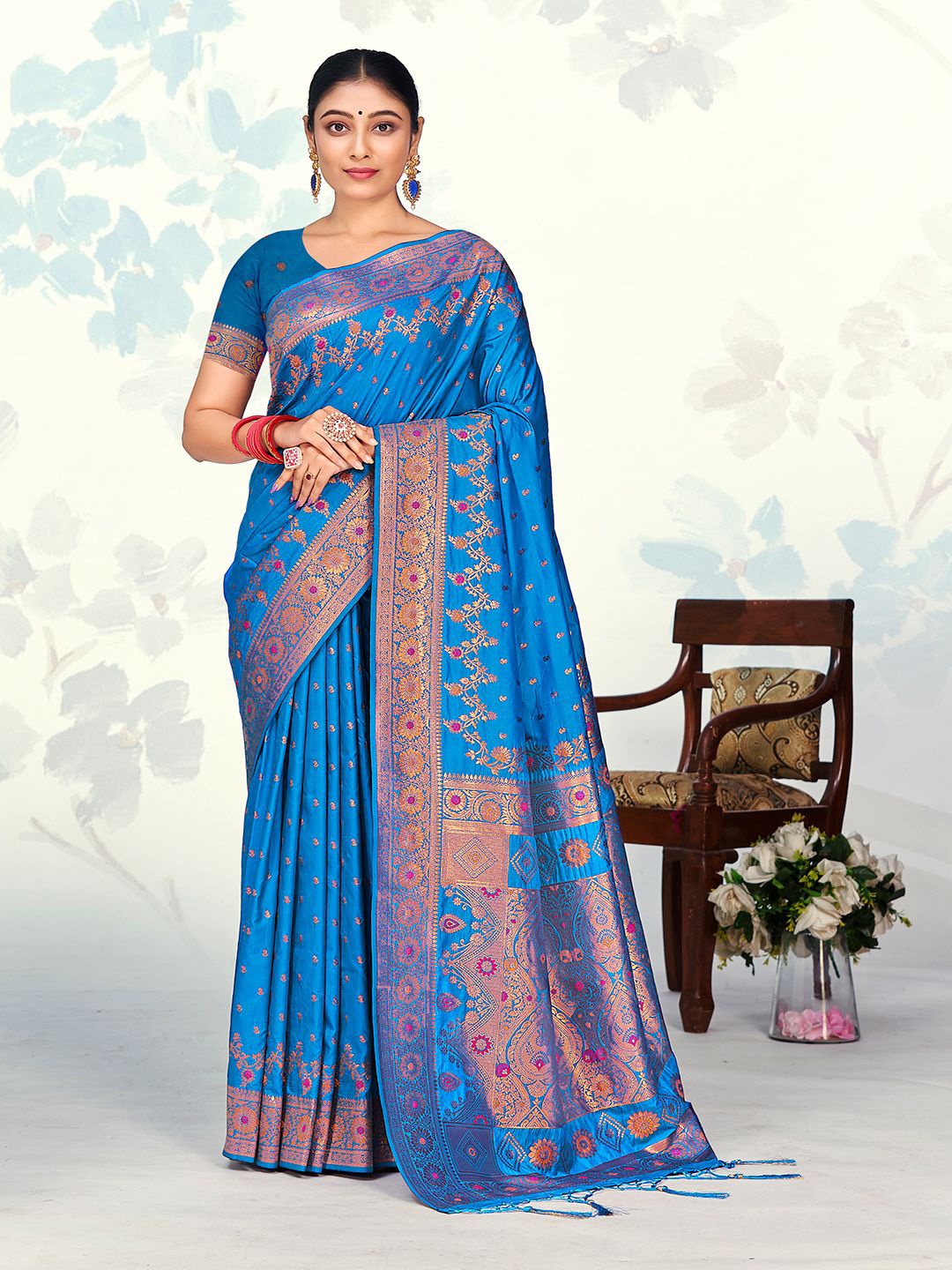 

SANGAM PRINTS Woven Design Zari Silk Blend Tussar Saree, Blue
