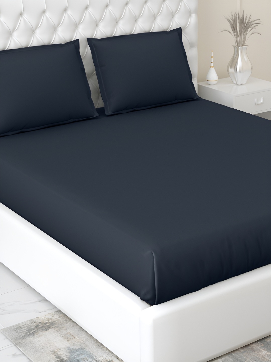 

haus & kinder Navy Blue Cotton 300 TC King Bedsheet with 2 Pillow Covers