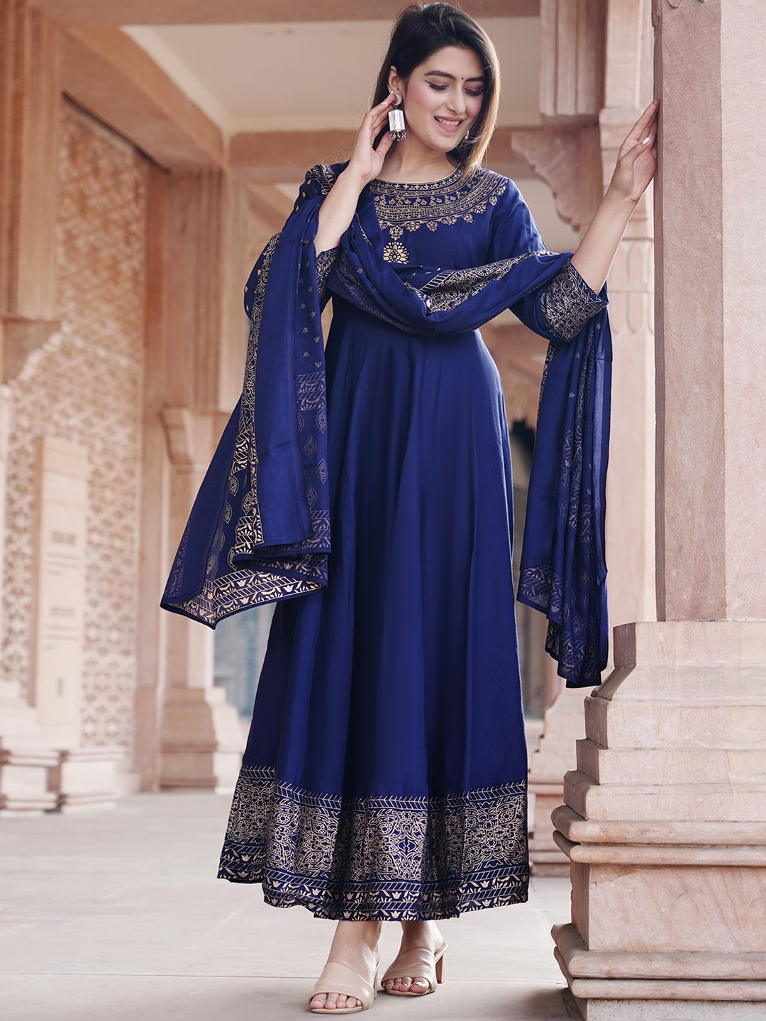 

NEW STYLISH Ethnic Motifs Printed Round Neck Anarkali Kurta With Dupatta, Navy blue