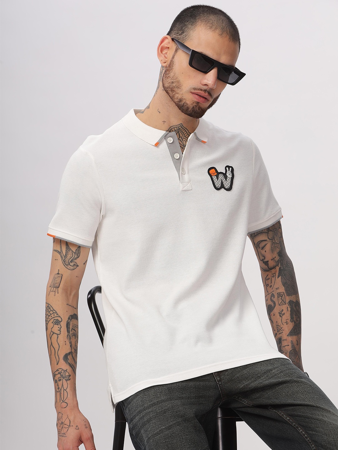 

WROGN Men Polo Collar Applique Slim Fit T-shirt, White