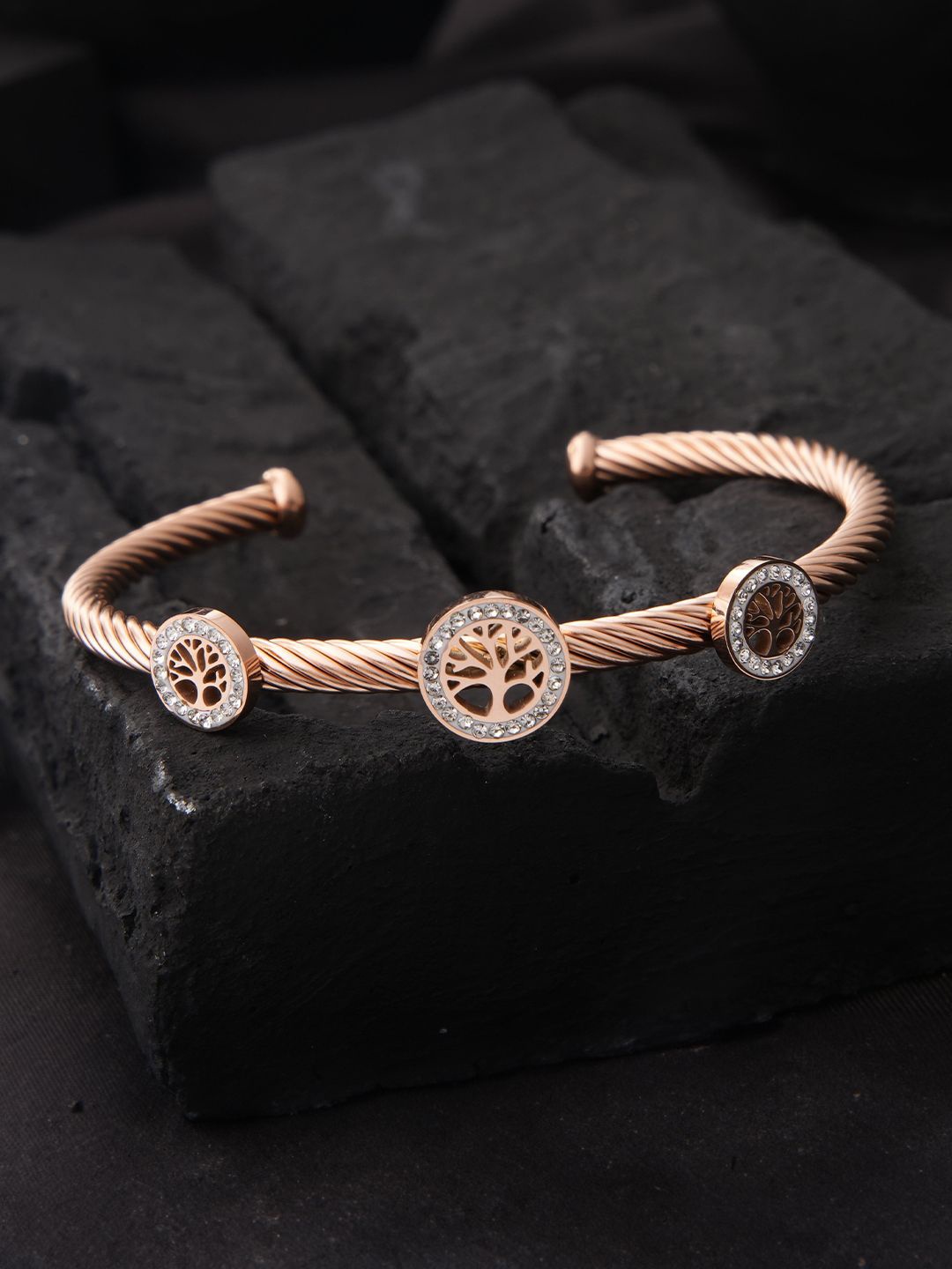 

SWASHAA Women Brass Cubic Zirconia Rose Gold-Plated Cuff Bracelet
