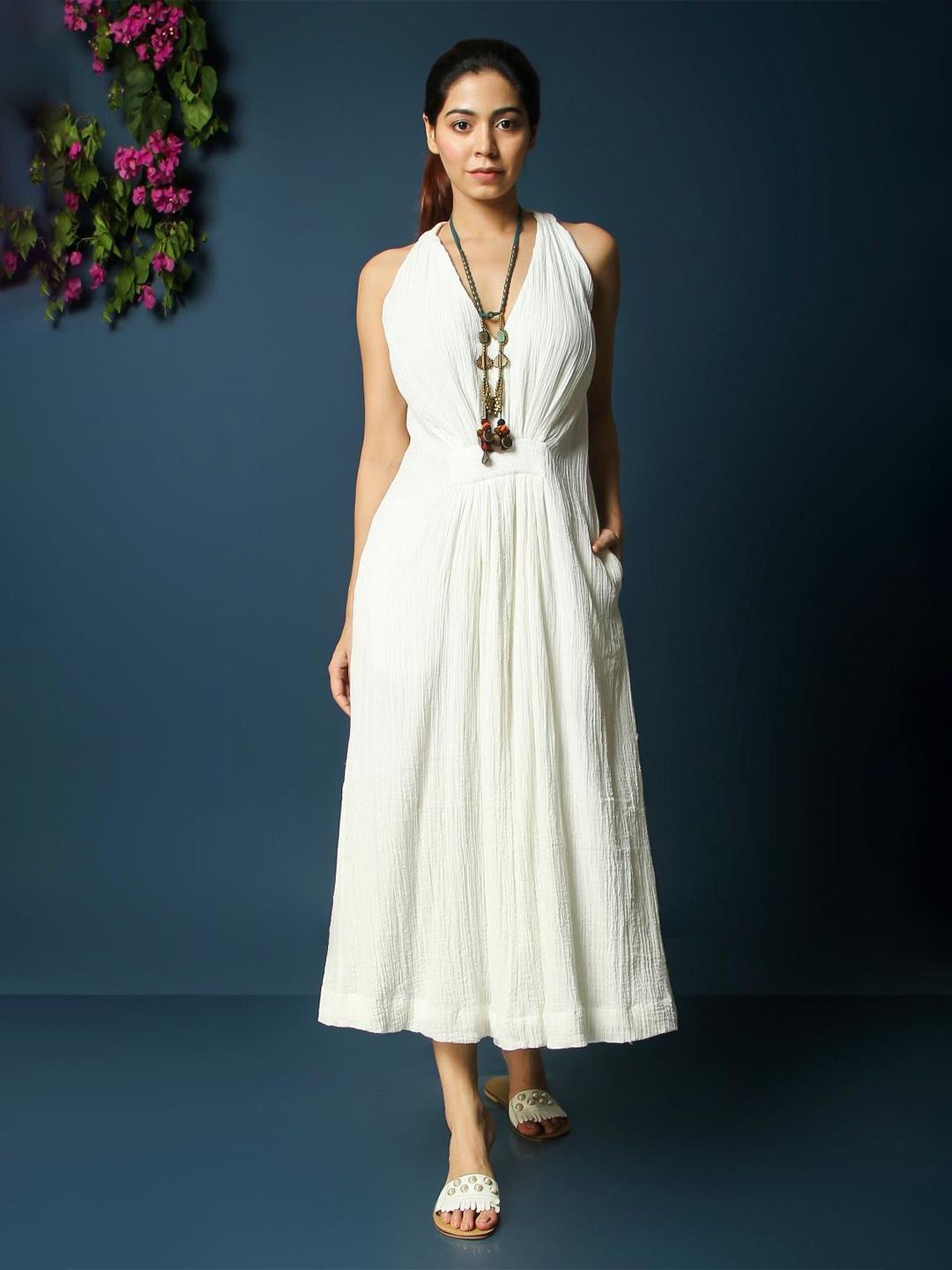 

VASSTRAM Halter Neck Sleeveless Crepe A-Line Midi Dress, Off white
