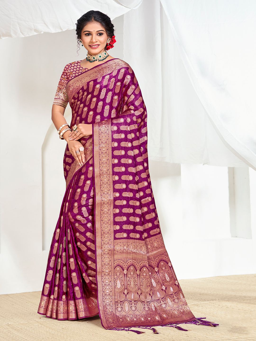 

SANGAM PRINTS Woven Design Tussar Saree, Purple