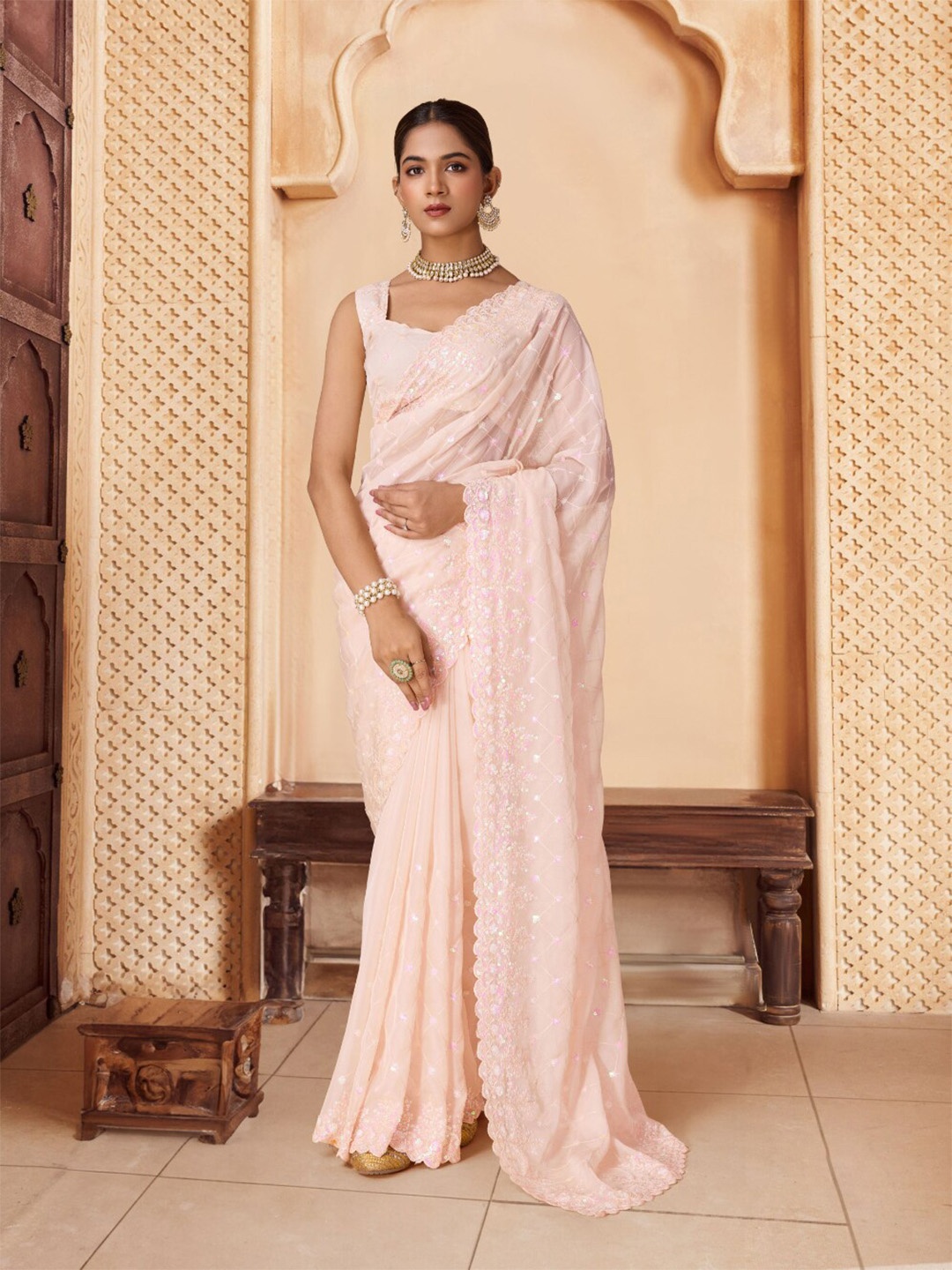 

House of Pataudi Embroidered Saree With Blouse Piece, Pink