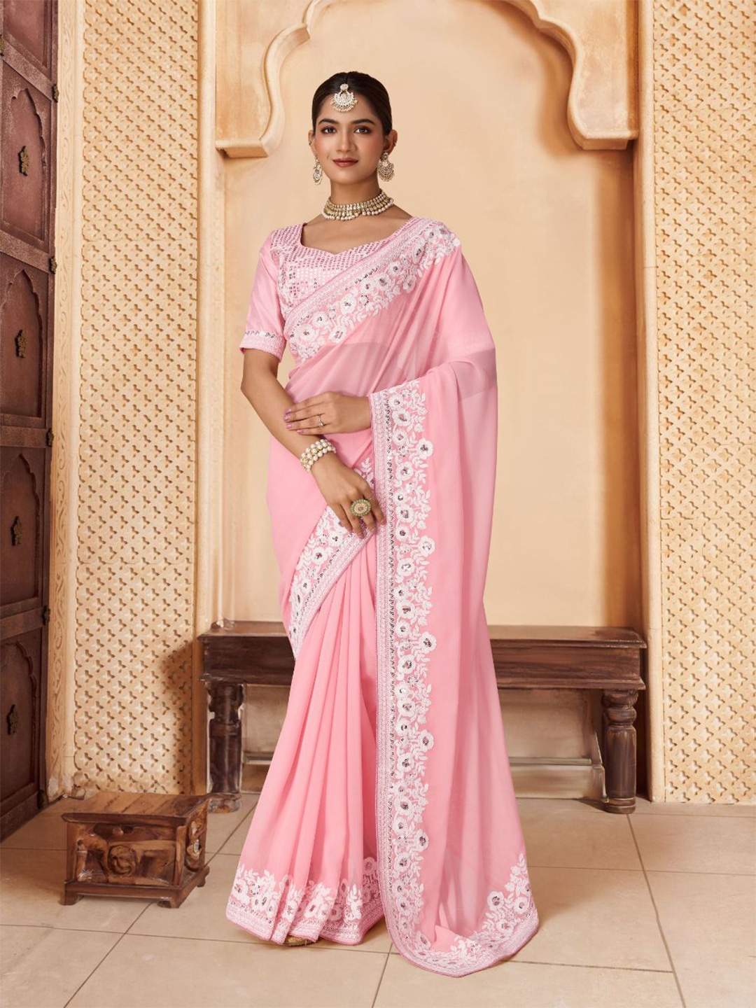 

House of Pataudi Embroidered Saree With Blouse, Pink