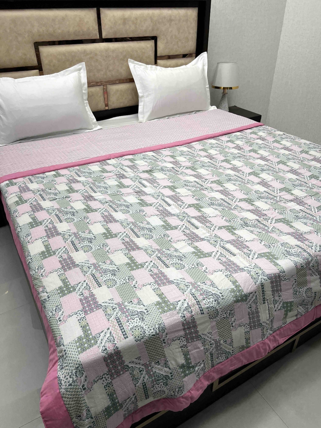 

Pure Decor White & Green Cotton AC Room 233 GSM Double Bed Dohar