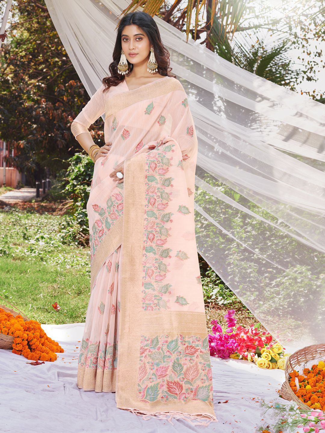 

Mitera Floral Zari Saree, Pink