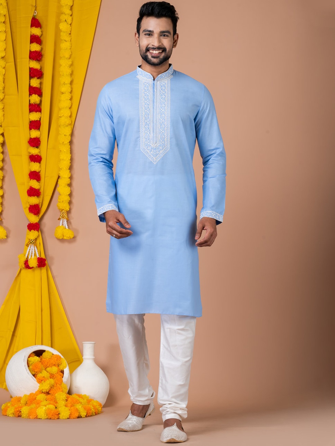 

HU - Handcrafted Uniquely Men Embroidered Thread Work Kurta, Blue