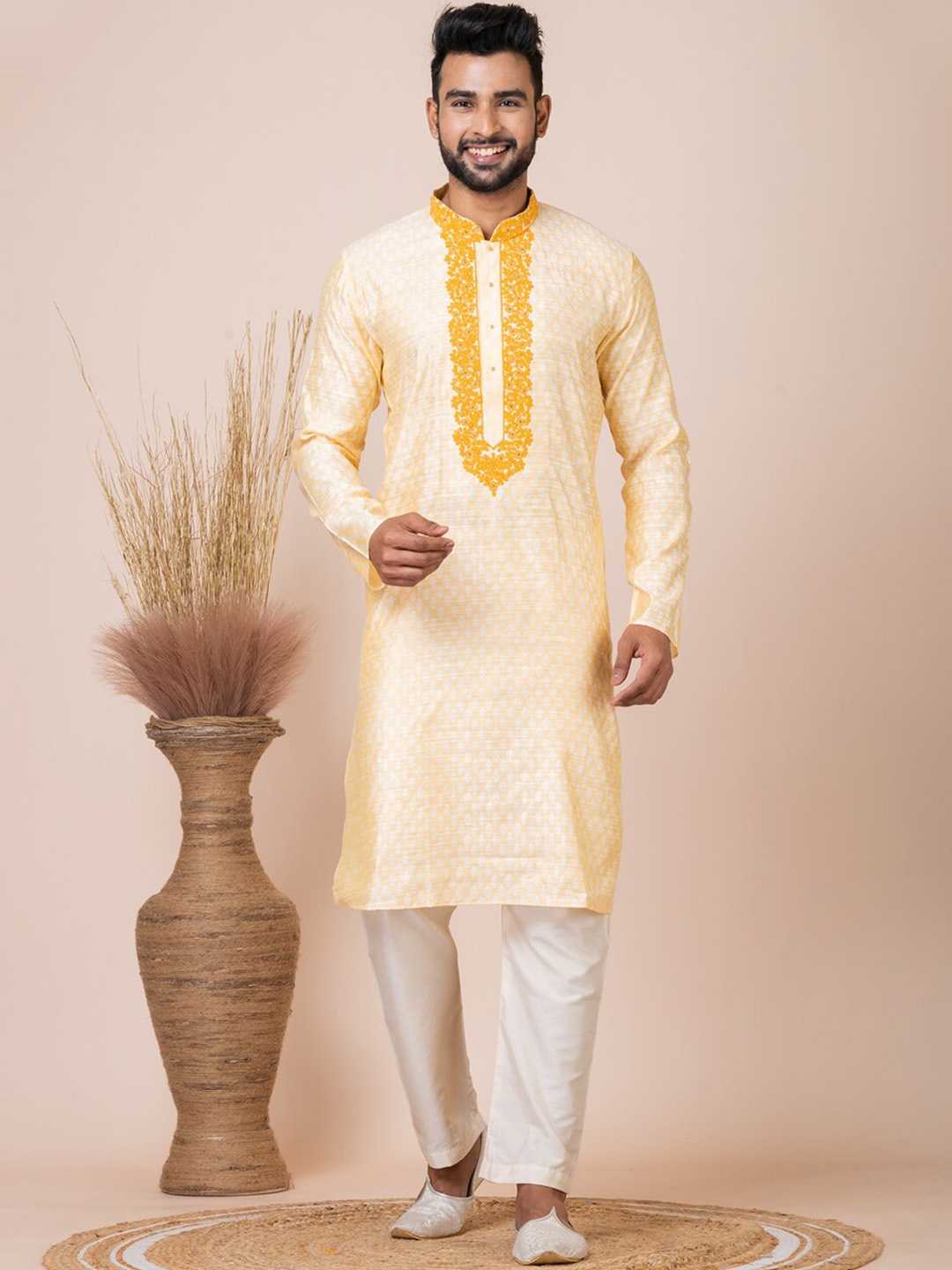 

HU - Handcrafted Uniquely Men Paisley Jacquard Anarkali Kurta, Beige