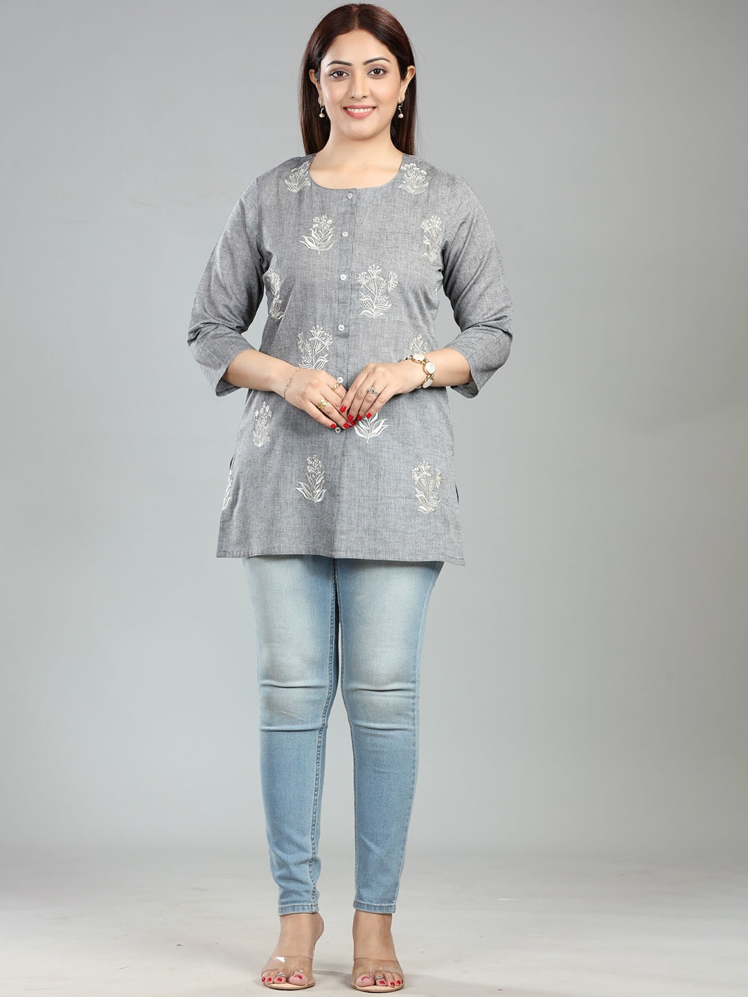 

COTTON CULTURE Floral Embroidered Pure Cotton Kurti, Grey