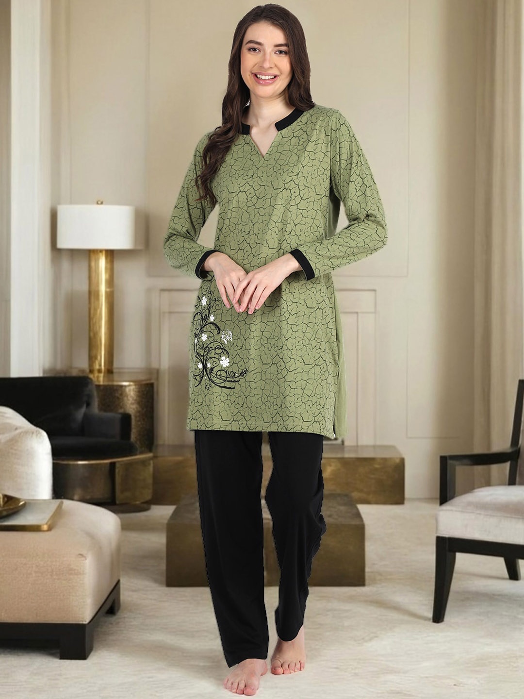 

Duchess Women Printed Night suit, Green