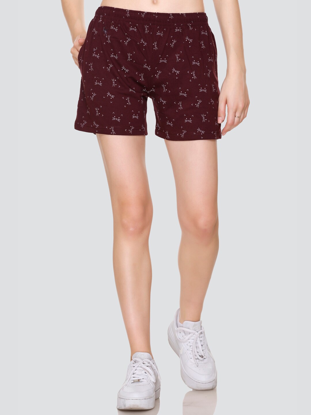 

ELPIDA Women Conversational Printed Shorts, Purple