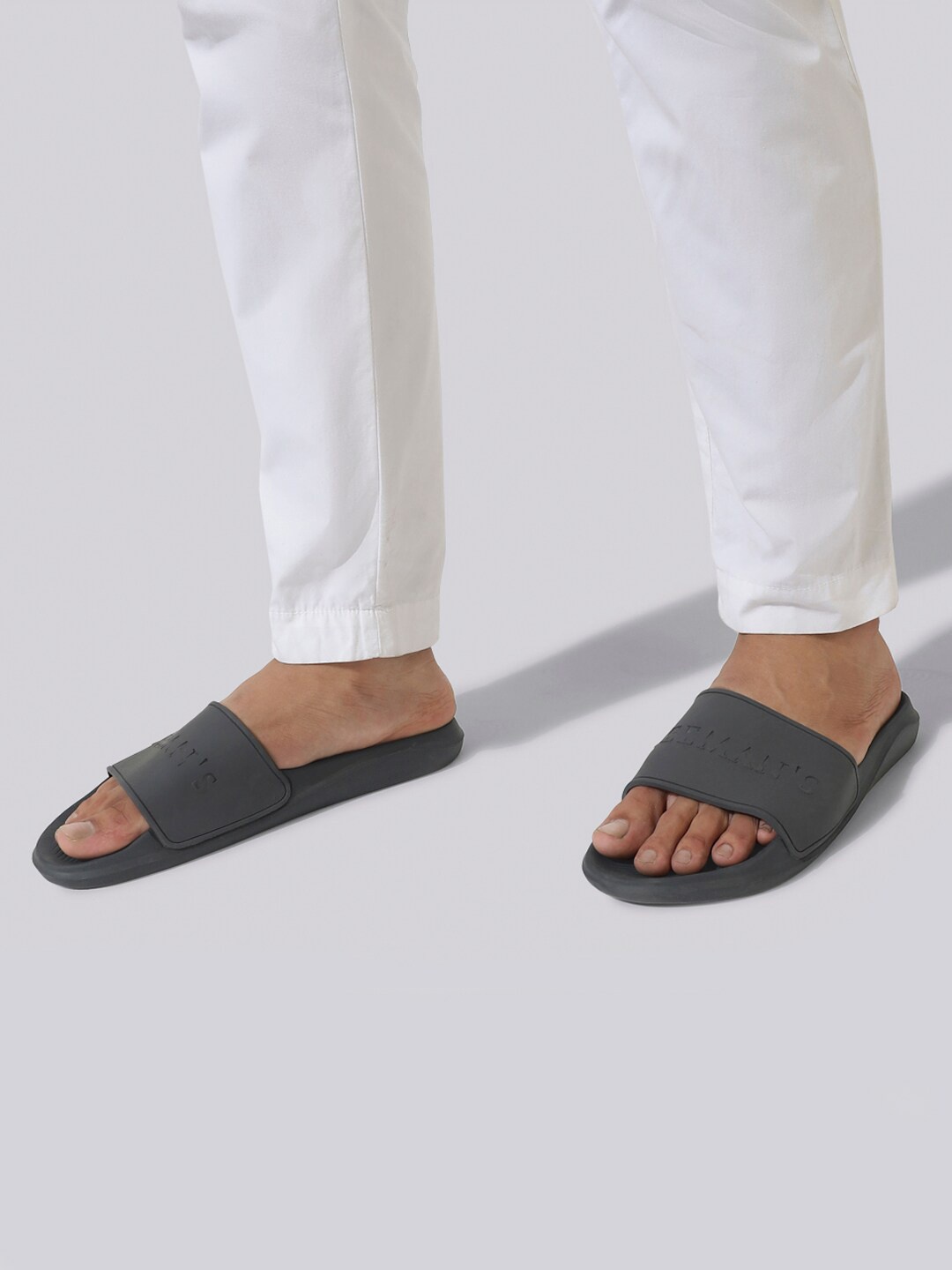 

NEEMANS Men Sliders, Grey