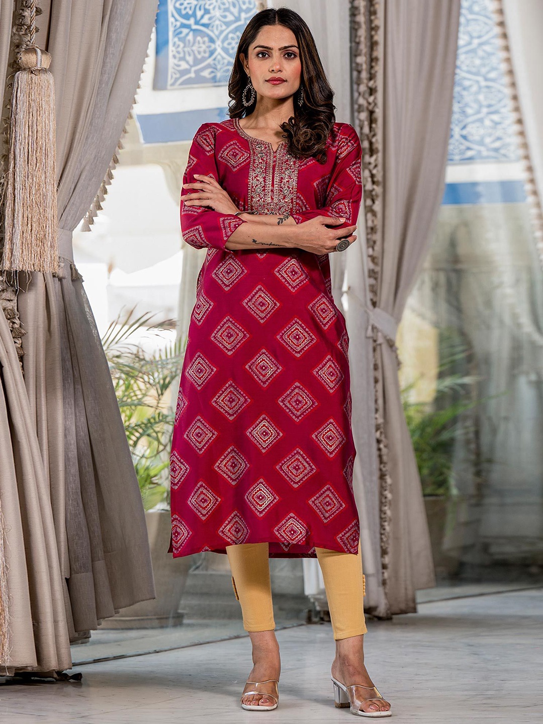 

Peachmode Printed Straight Kurta, Pink
