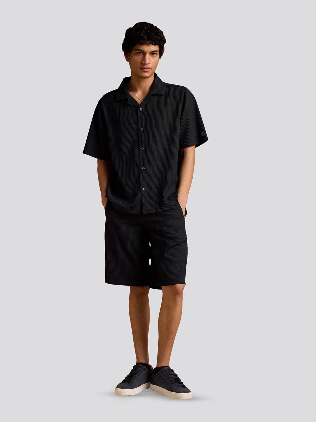 

Muvazo Comfort Regular Casual Shirt, Black