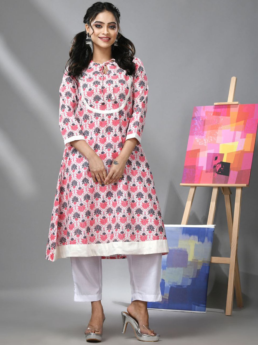 

Charukriti Women Geometric Printed Thread Work Kurta, White