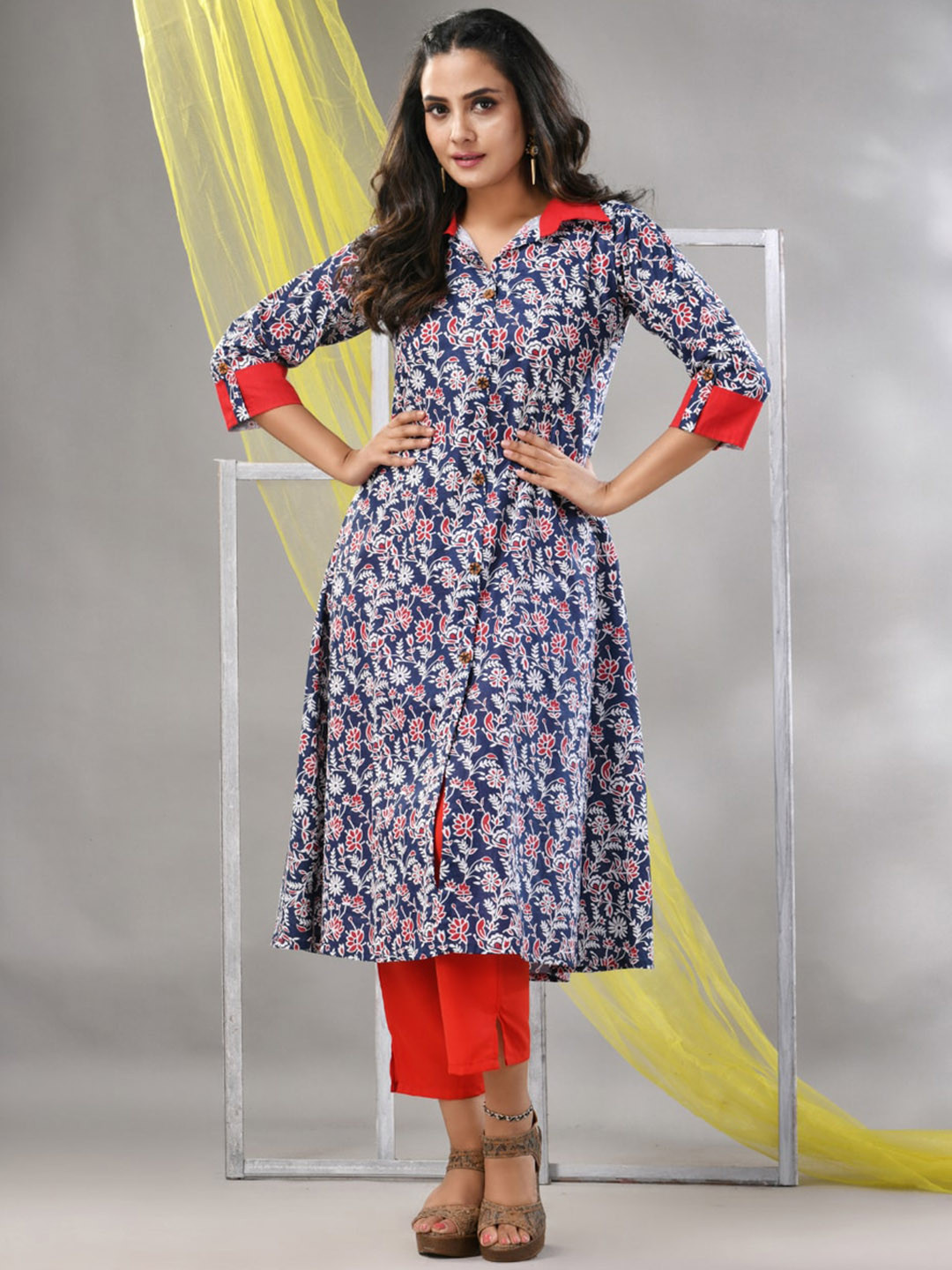 

Charukriti Floral Printed Shirt Collar A-Line Cotton Kurta, Navy blue