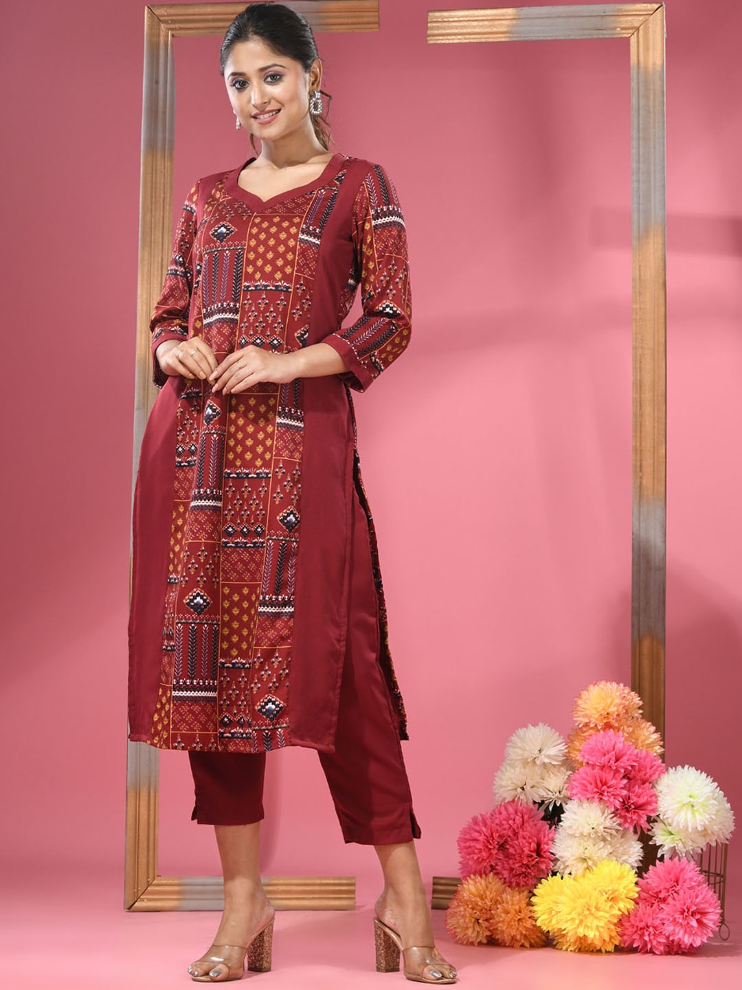 

Charukriti Ethnic Motifs Printed Kurta, Maroon