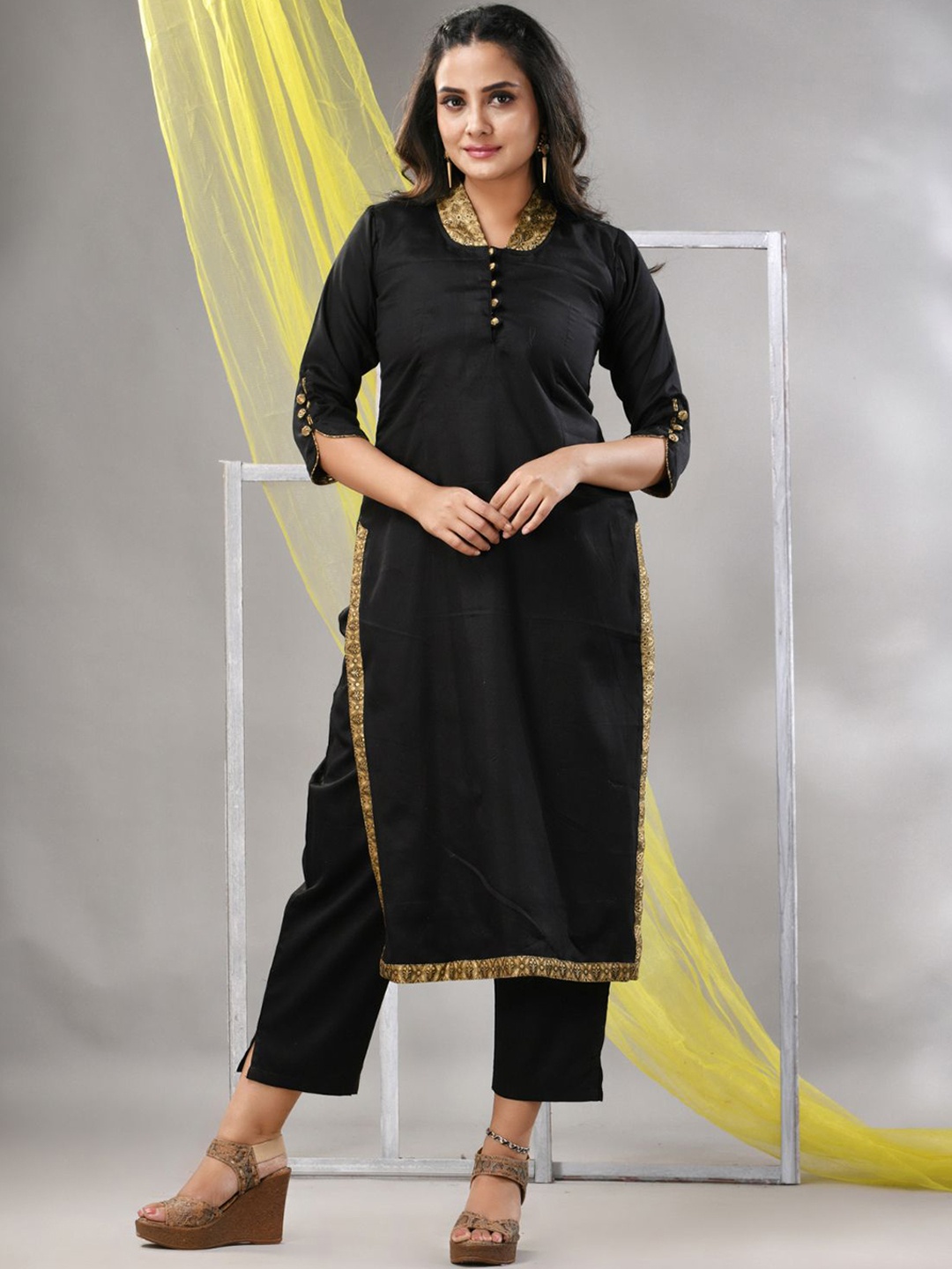 

Charukriti Women Solid Thread Work Satin Kurta, Black