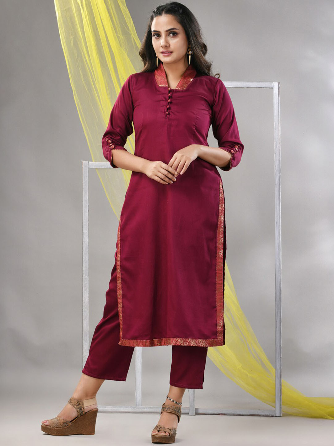 

Charukriti Mandarin Collar Straight Satin Kurta, Magenta