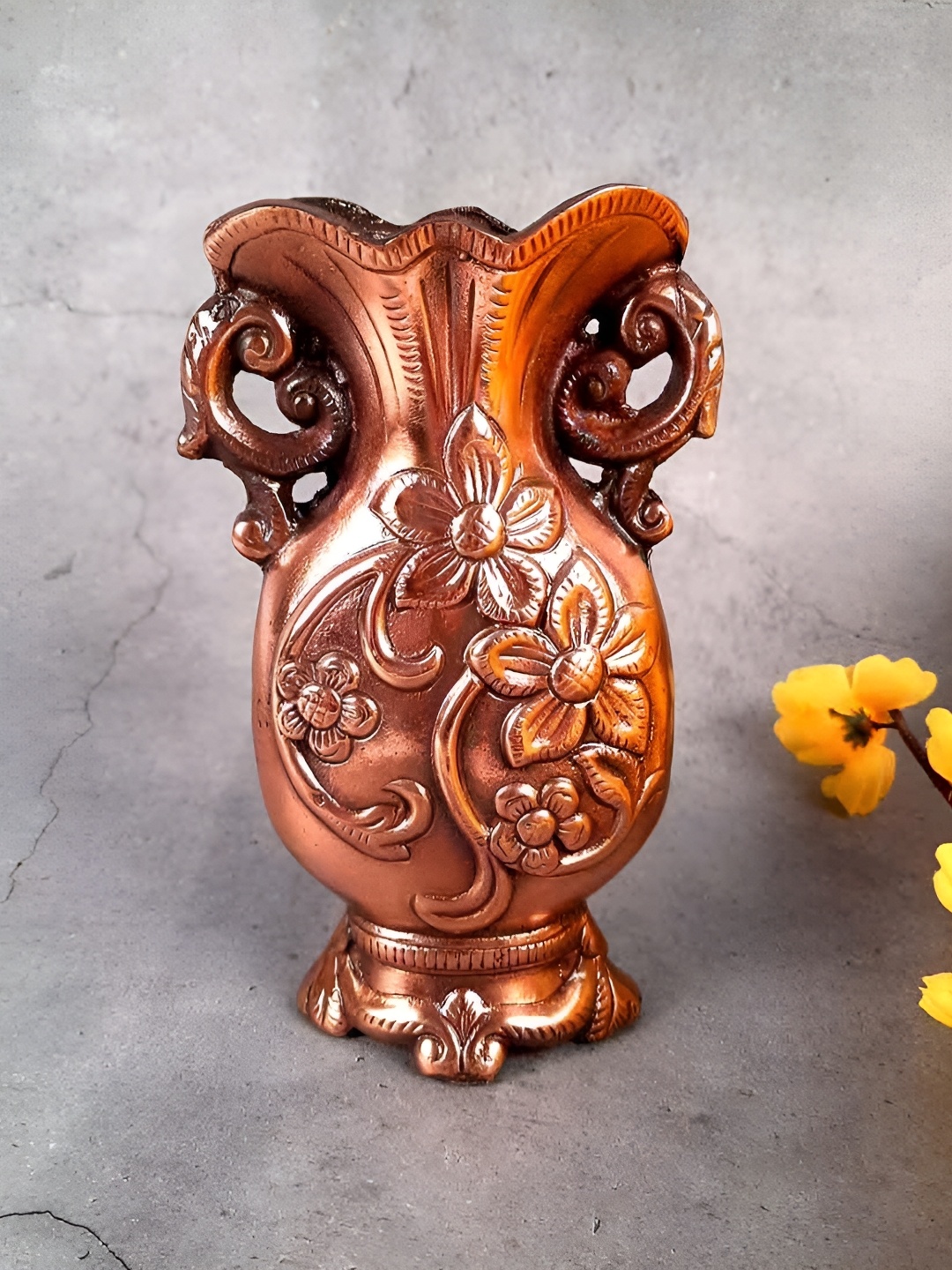 

apka mart Brown Metal Textured Flower Vase