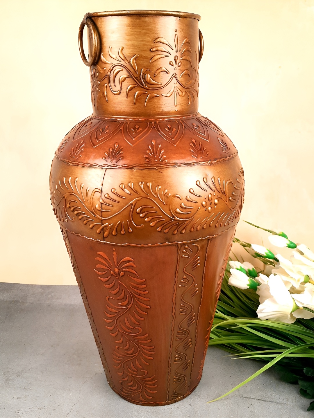 

apka mart Copper Toned Metal Textured Flower Vase