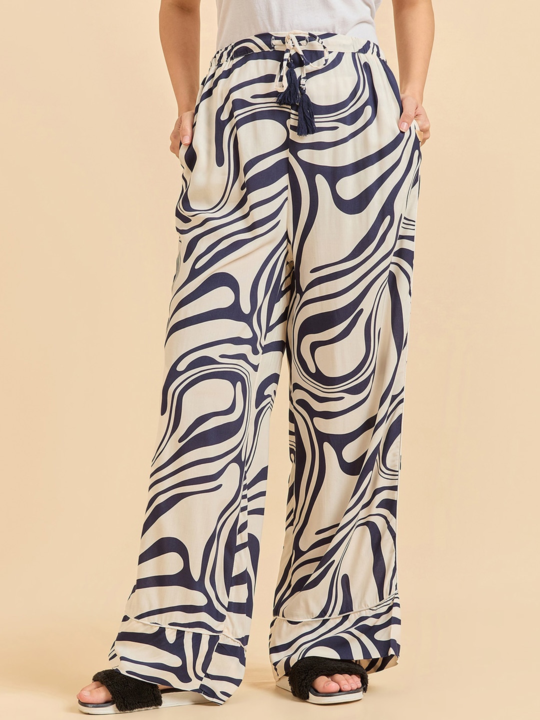 

Sweet Dreams Printed Straight Lounge Pants, Off white