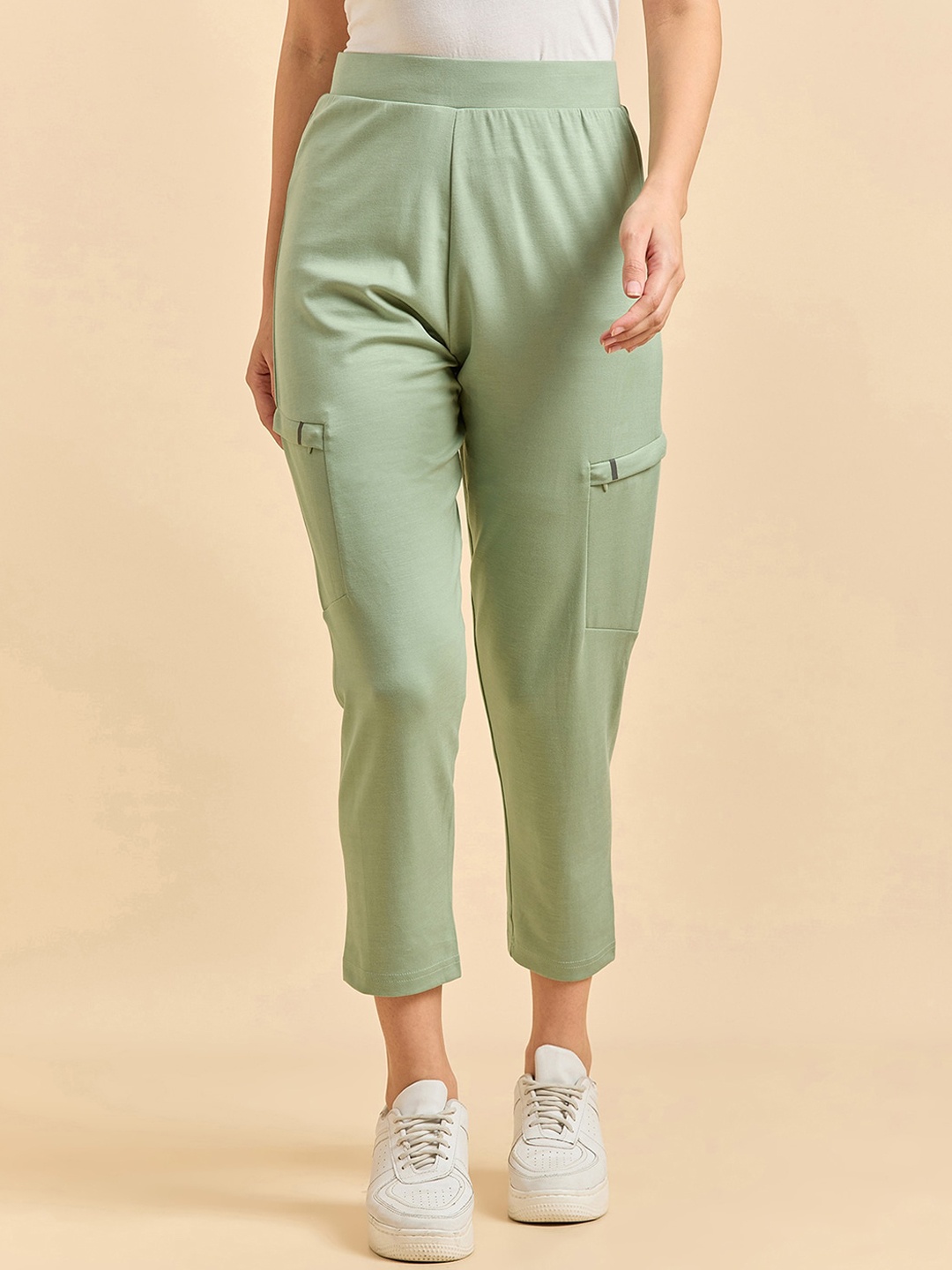 

Sweet Dreams Women Regular Fit Track Pants, Green