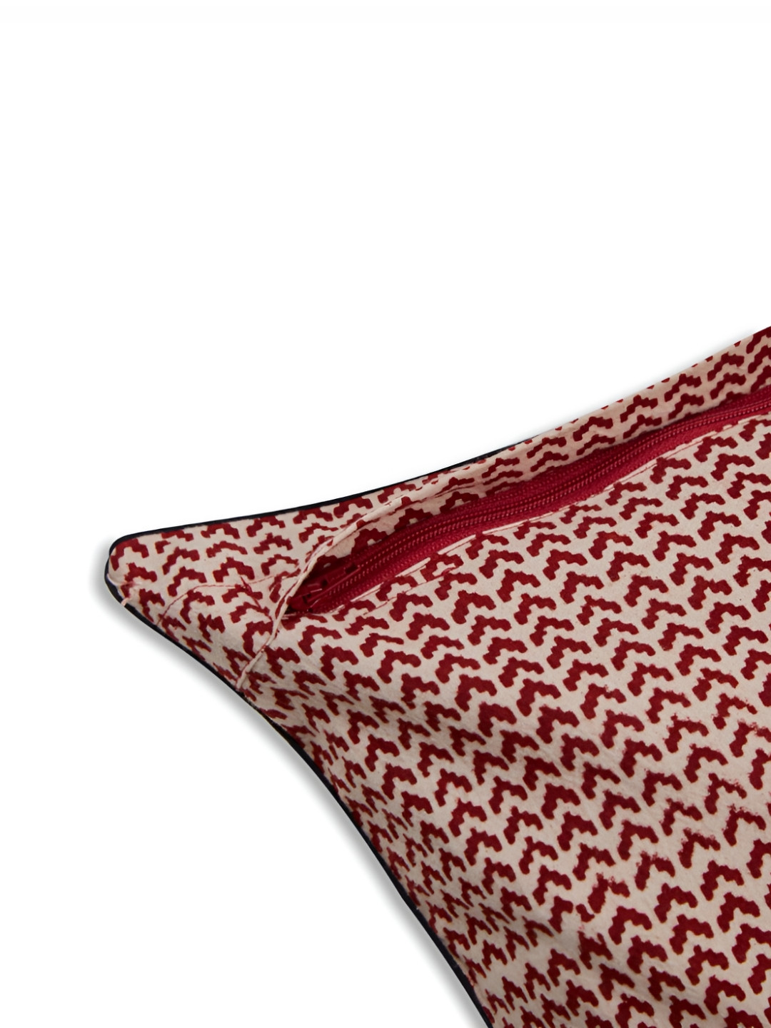 

Fabindia Red & Black Floral Cotton Square Cushion Covers