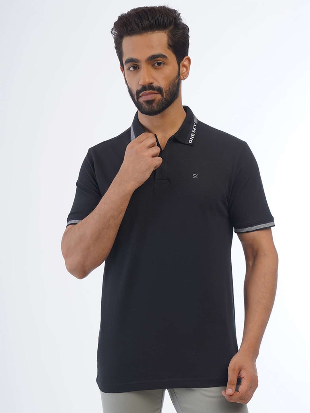 

ONE SKY Men Polo Collar Round Neck T-shirt, Black
