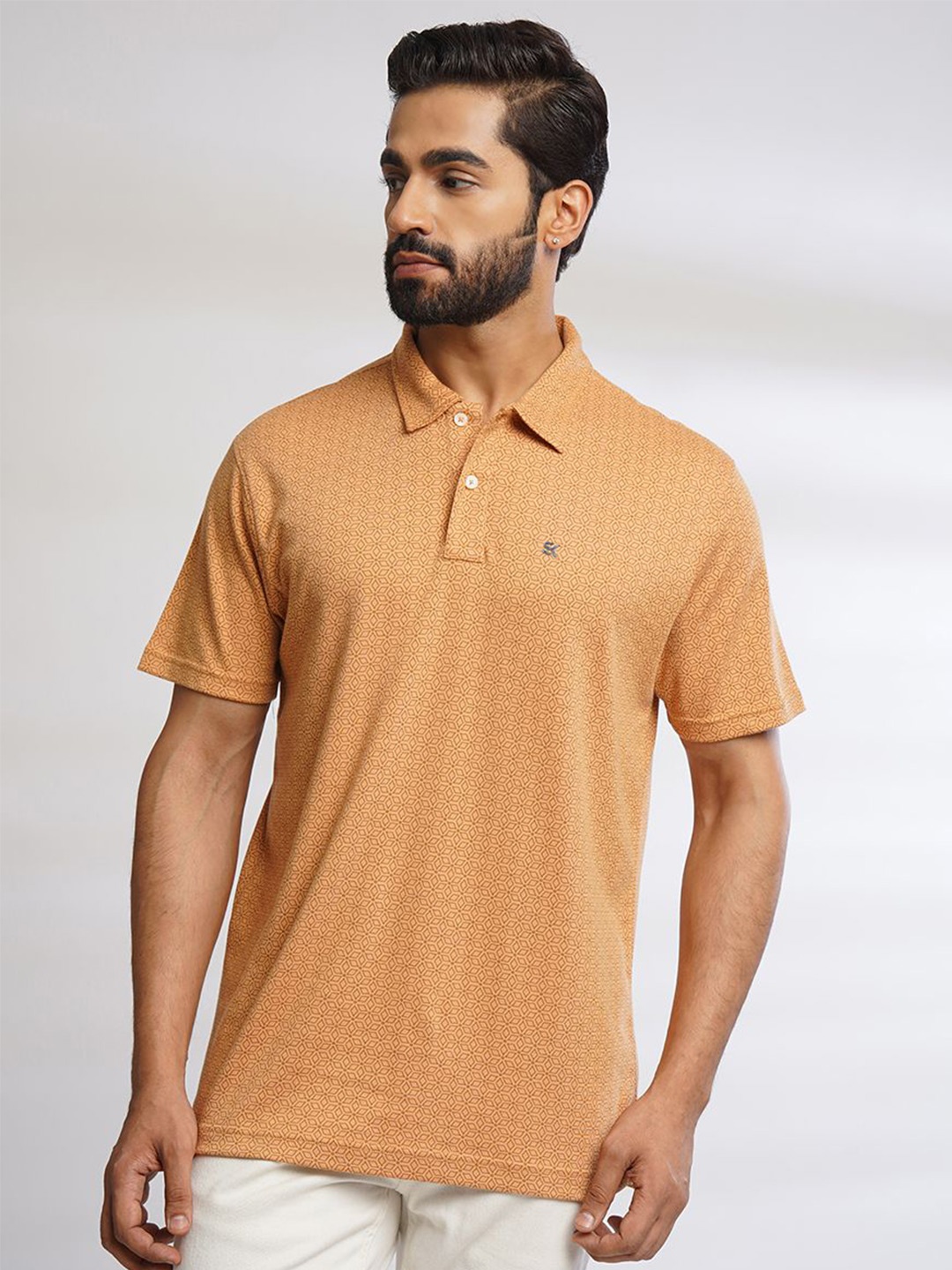 

ONE SKY Men Geometric Print Polo Collar T-shirt, Brown