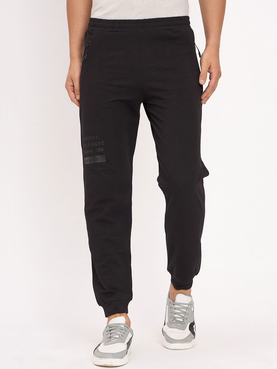 

Okane Men Regular Fit Joggers, Black