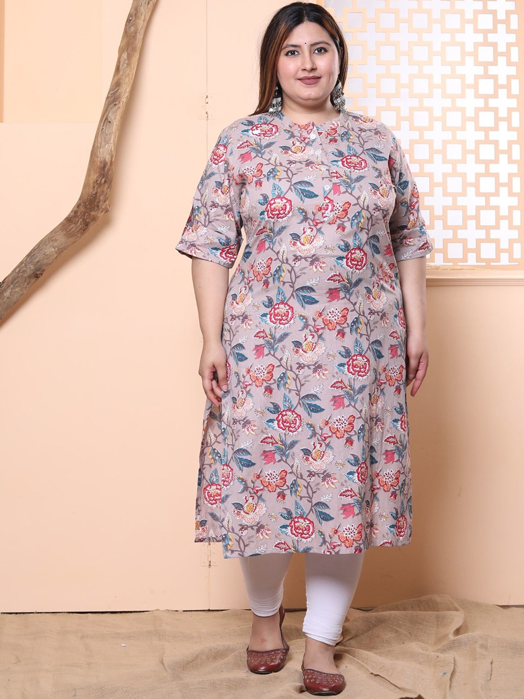 

KALINI Printed Flared Sleeves Floral Straight Kurta, Grey