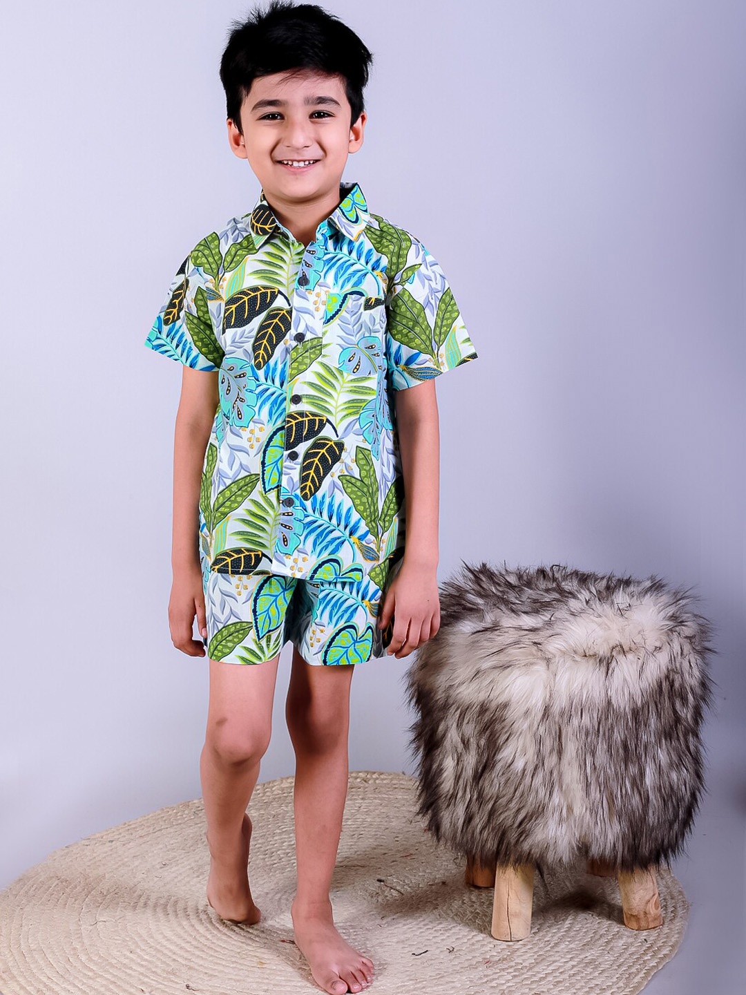 

UNBIND Printed Shirt With Shorts Co-Ords, Green