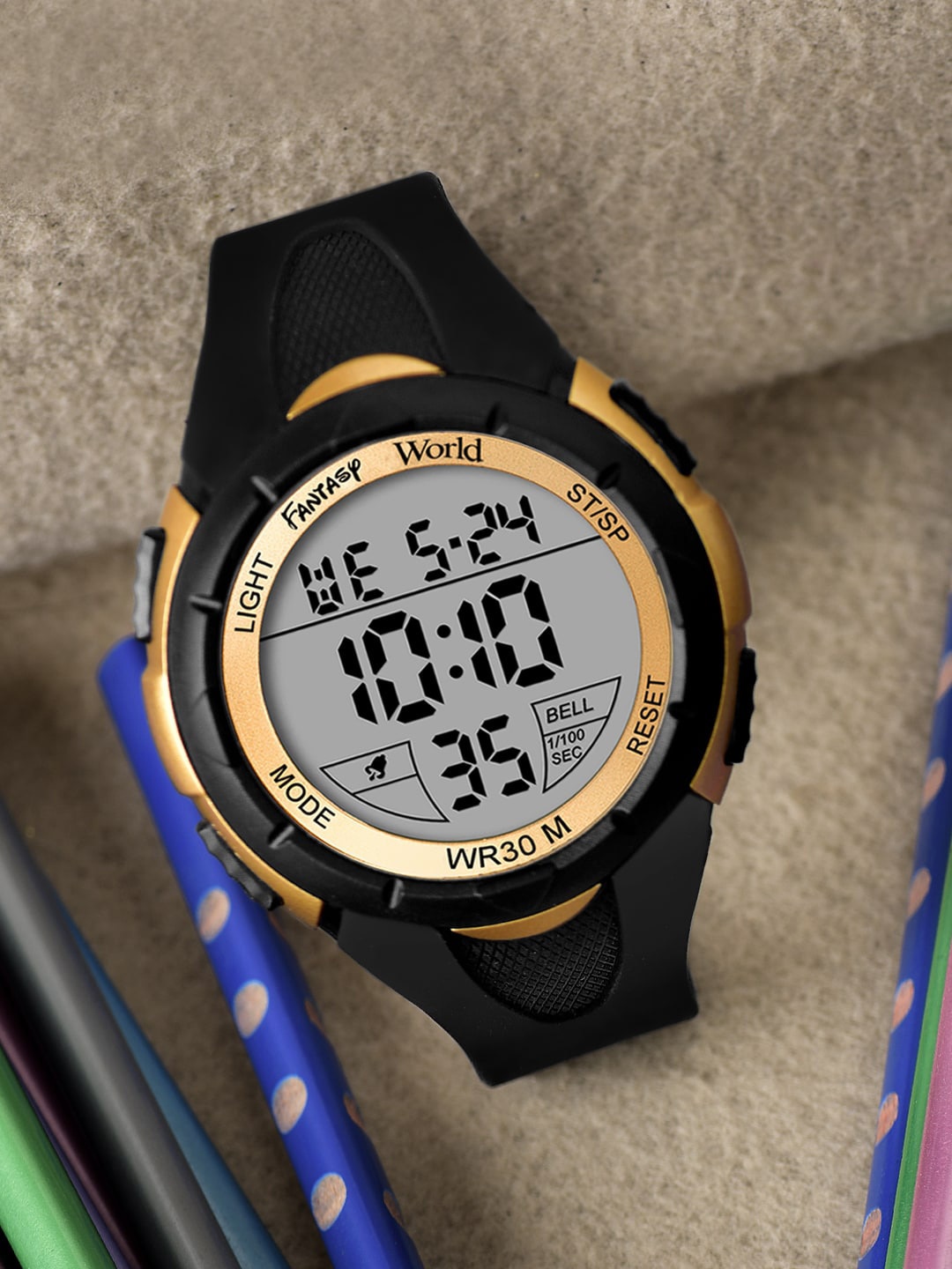 

Fantasy World Unisex Kids Dial & Straps Digital Multi Function Watch FW24-Sport-005-GD, Gold