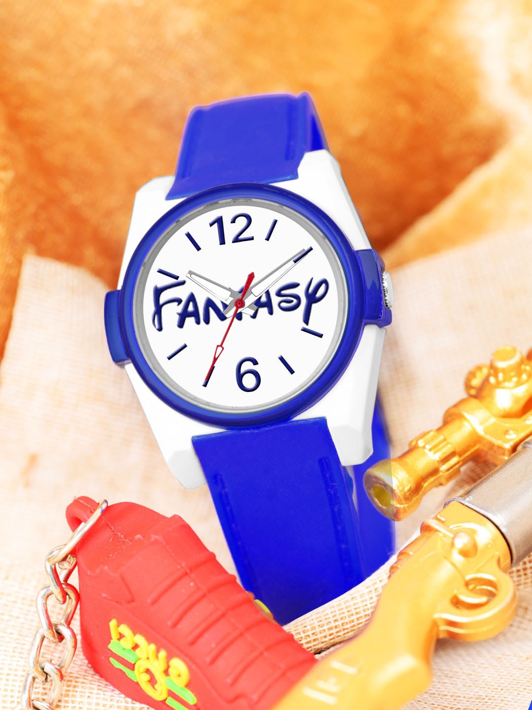 

Fantasy World Unisex Kids Dial & Straps Analogue Watch FW24-9007-BL, White