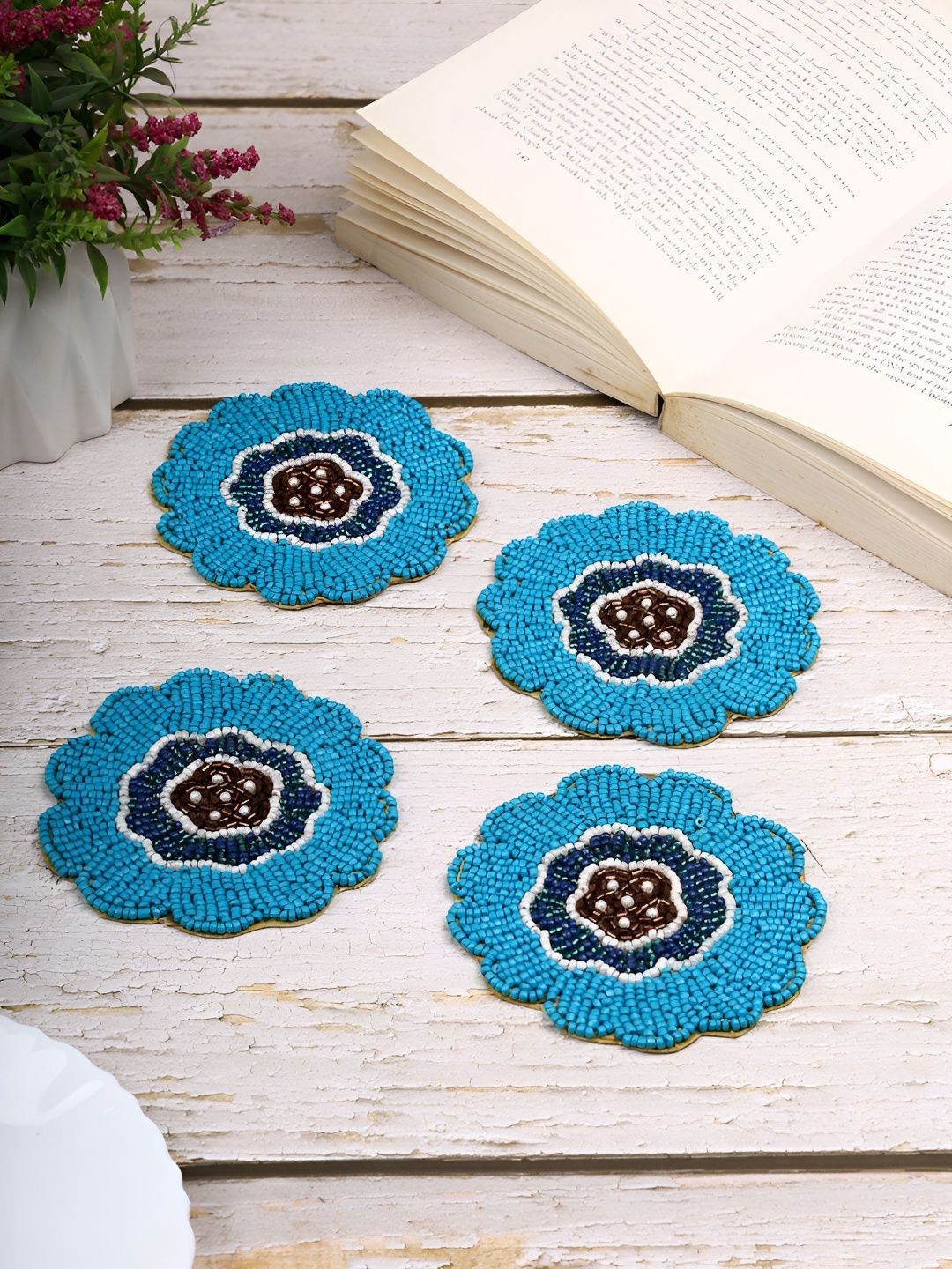 

AIVIK 4-Pcs Blue & White Embellished Floral Coasters