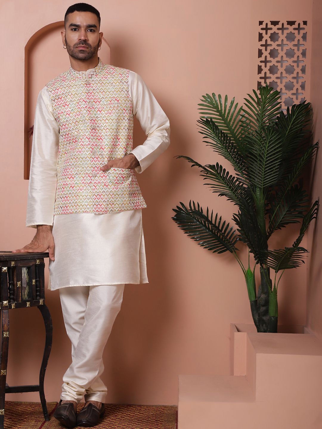 

Jompers Men Regular Sequinned Kurta with Churidar With Nehru Jacket, Yellow
