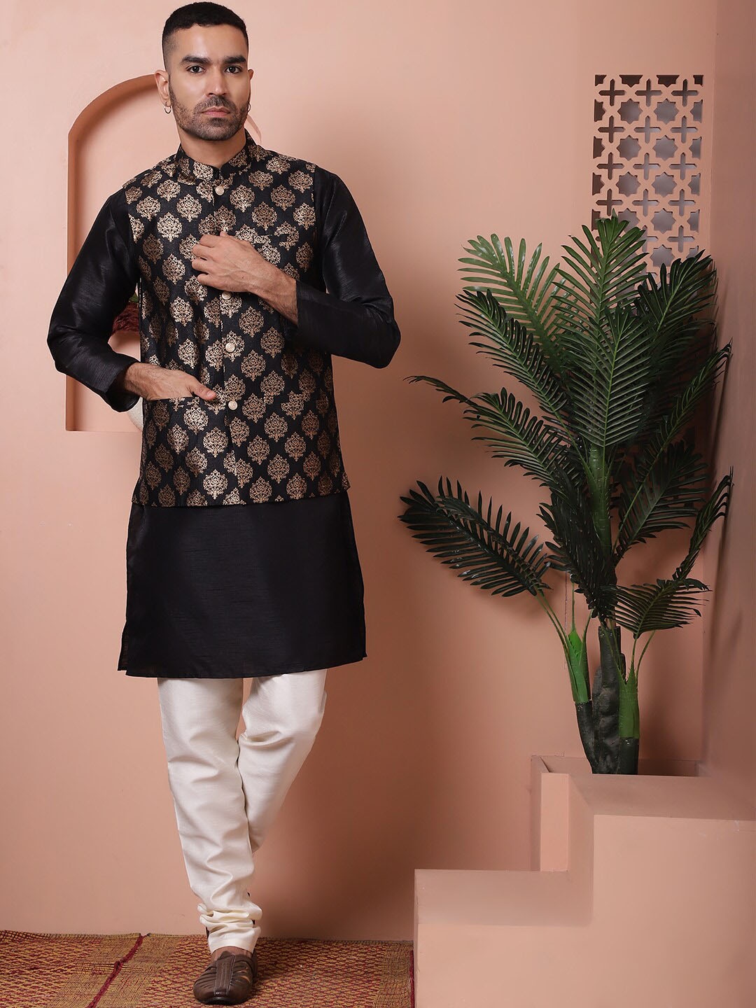 

Jompers Woven Design Mandarin Collar Long Sleeves Kurta with Churidar, Black